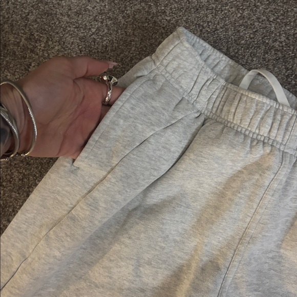 Lululemon scuba oversized joggers - Picture 7 of 9